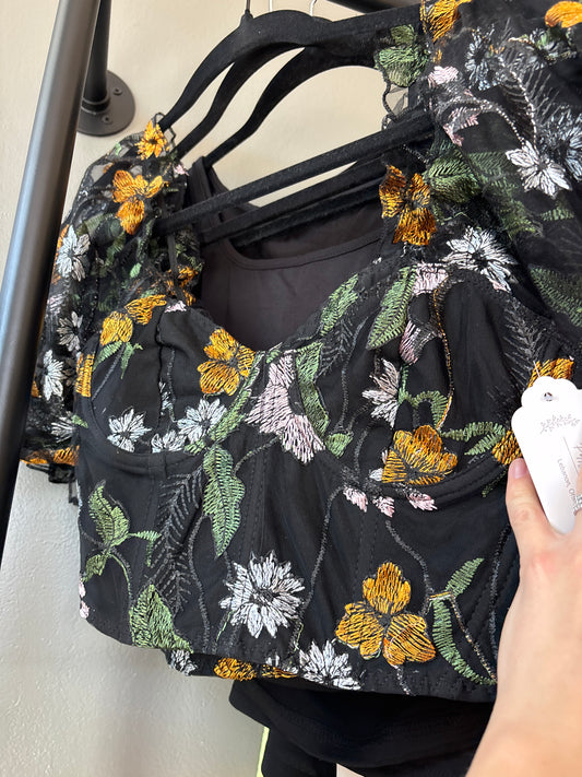 Black flower crop top
